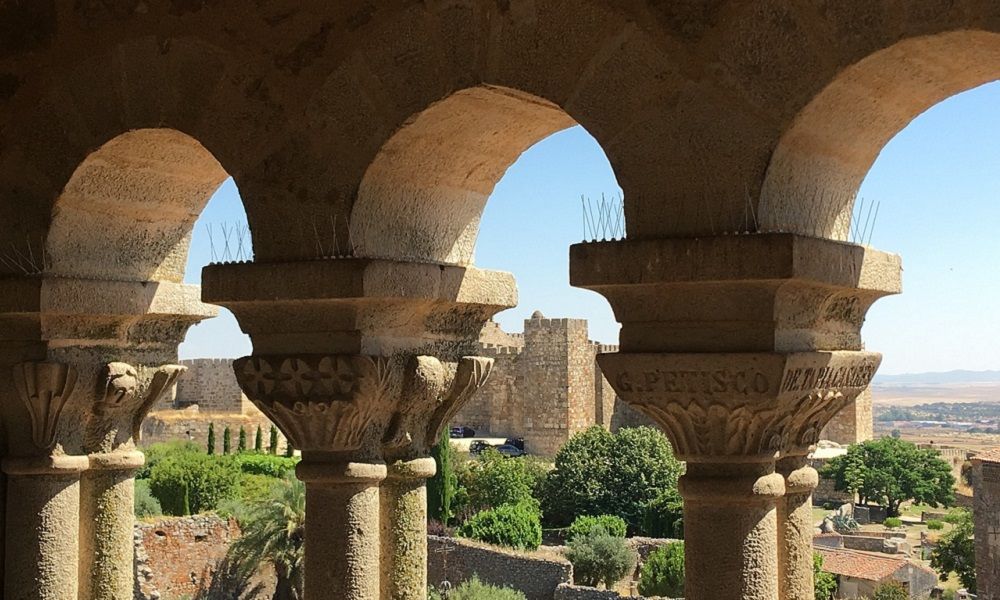 Ruta de Juego de Tronos en Trujillo - Turismo literario