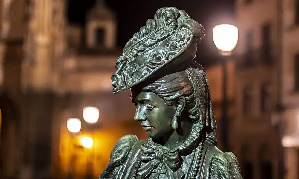 Ruta literaria de La Regenta de Clarín en Oviedo - Turismo literario